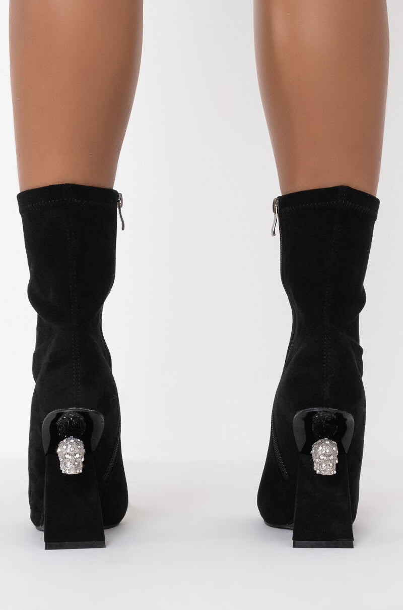 AZALEA WANG STEPPING ON DIAMONDS BOOTIE IN BLACK