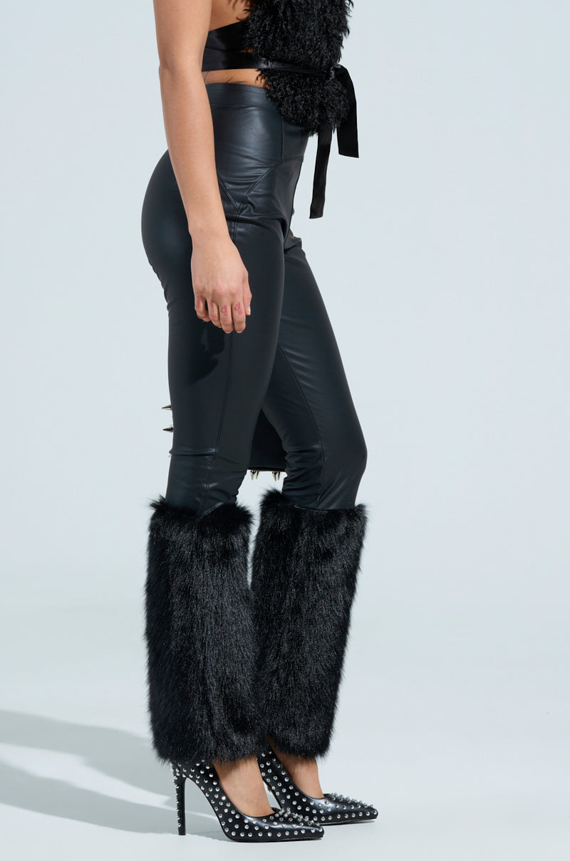 RIO FAUX LEATHER LEGGING WITH FUR TRIM