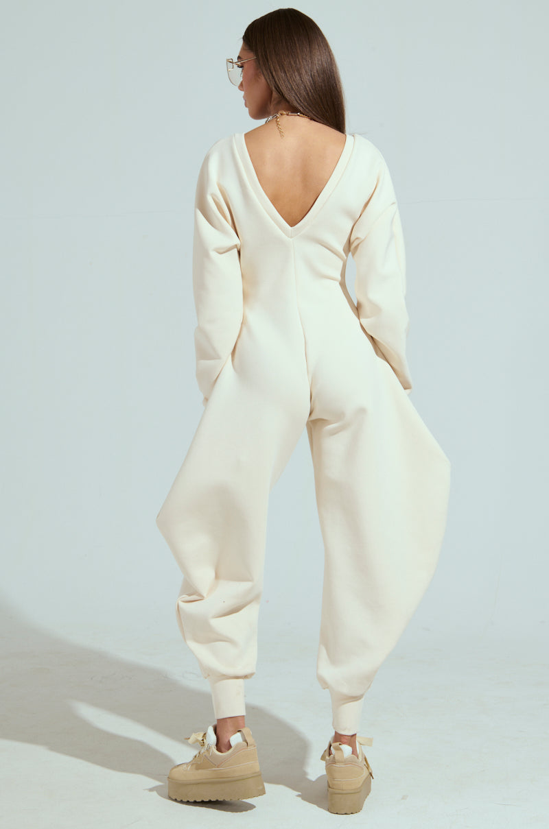 COMFY COZY SWEATSHIRT JUMPSUIT IN BONE