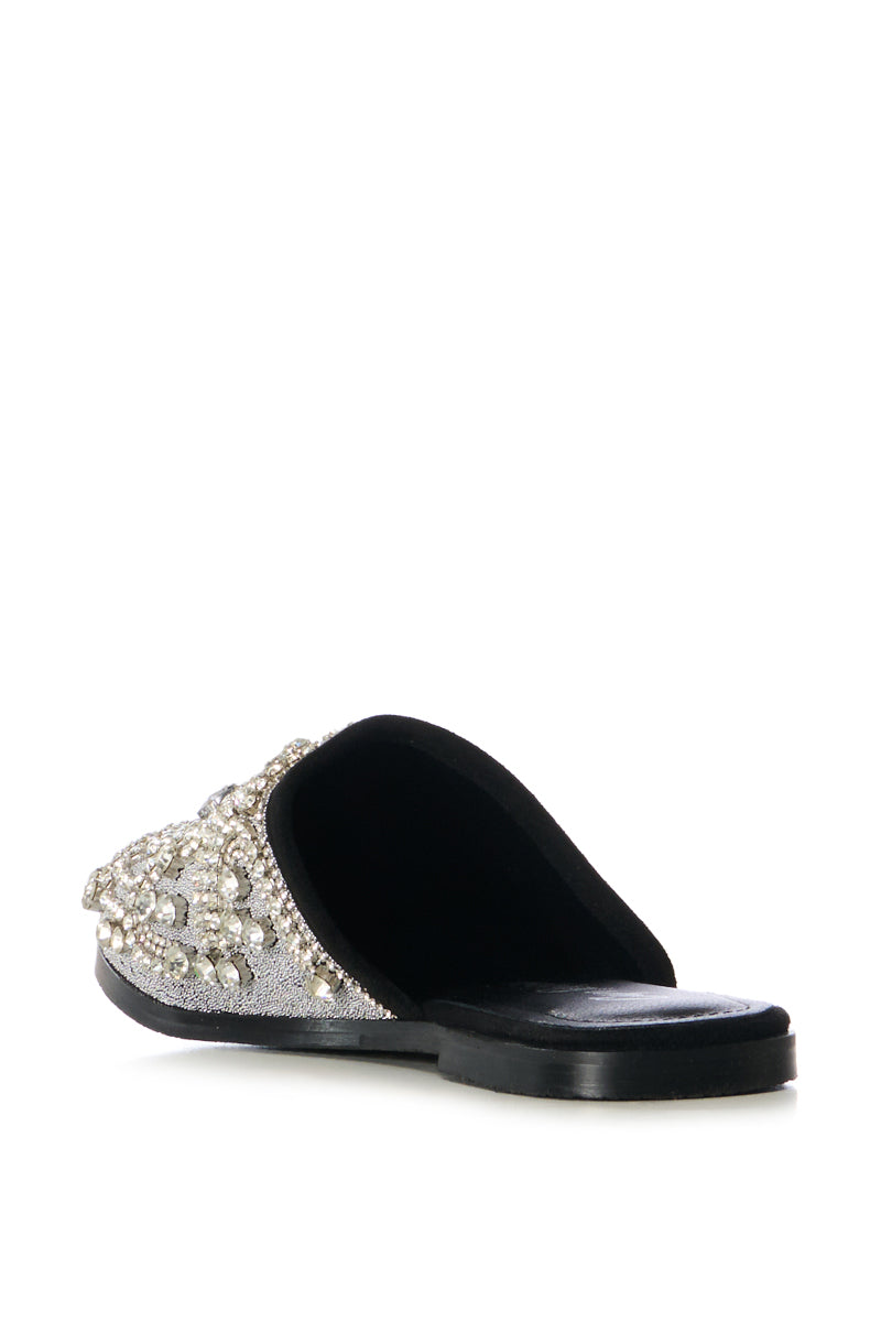 GLAMISIS BLACK EMBELLISHED SLIPPER