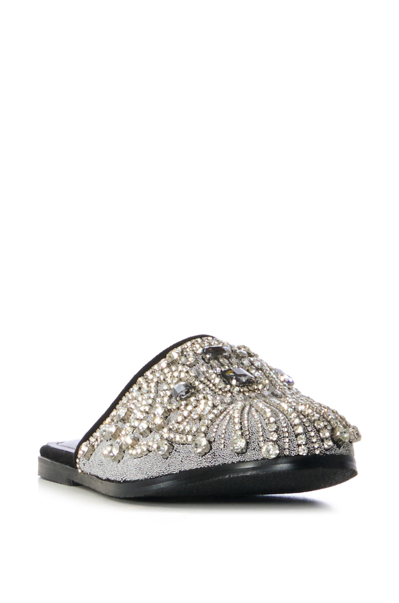 GLAMISIS BLACK EMBELLISHED SLIPPER