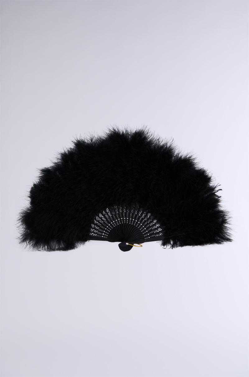 FIND LESS FEATHER FAN IN BLACK