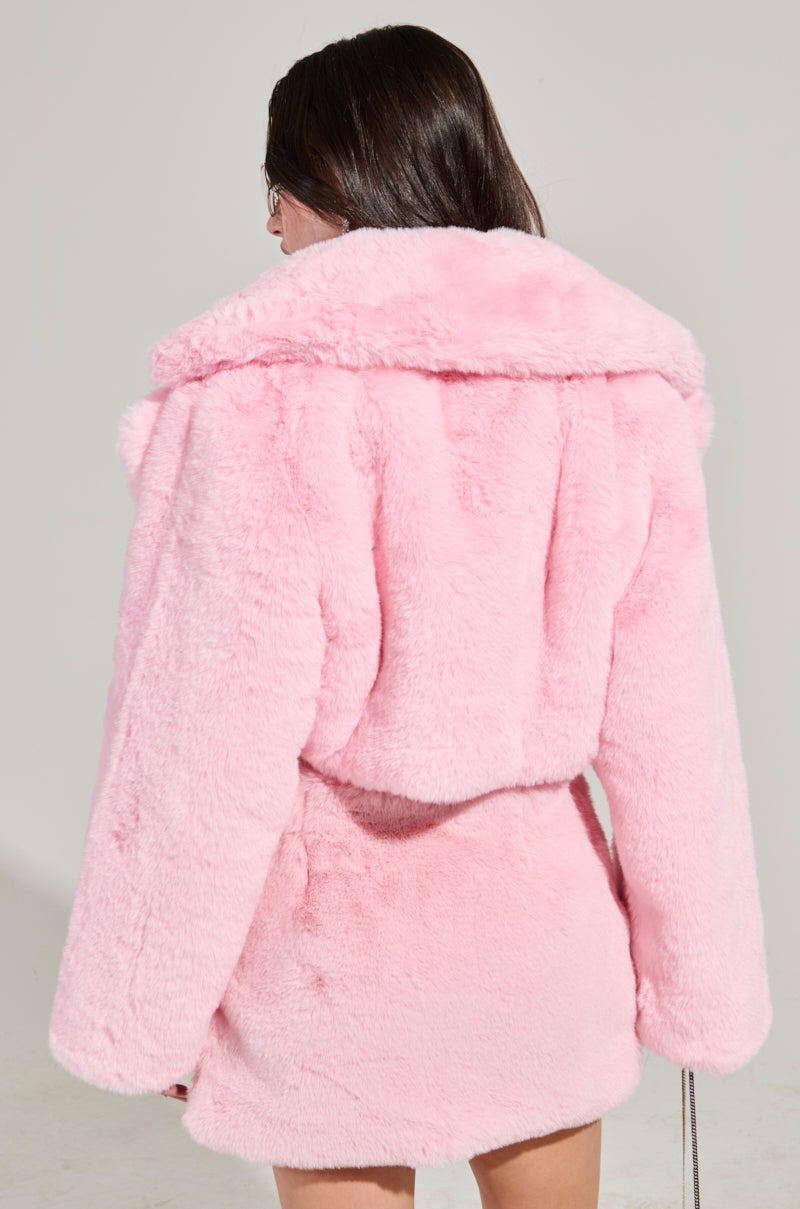 POPPY CROPPED FUR COAT IN LIGHT PINK