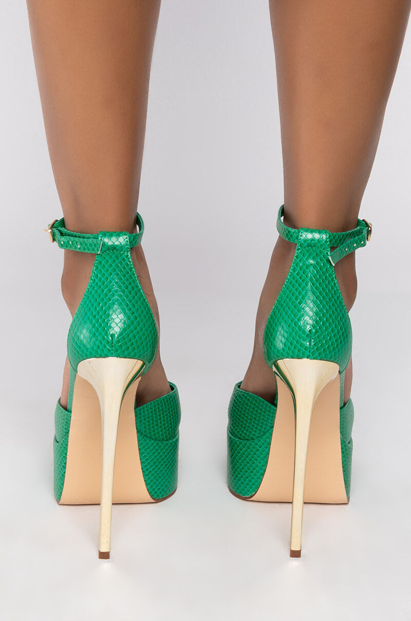 AZALEA WANG CATCH FLIGHTS NOT FEELINGS STILETTO SANDAL IN GREEN