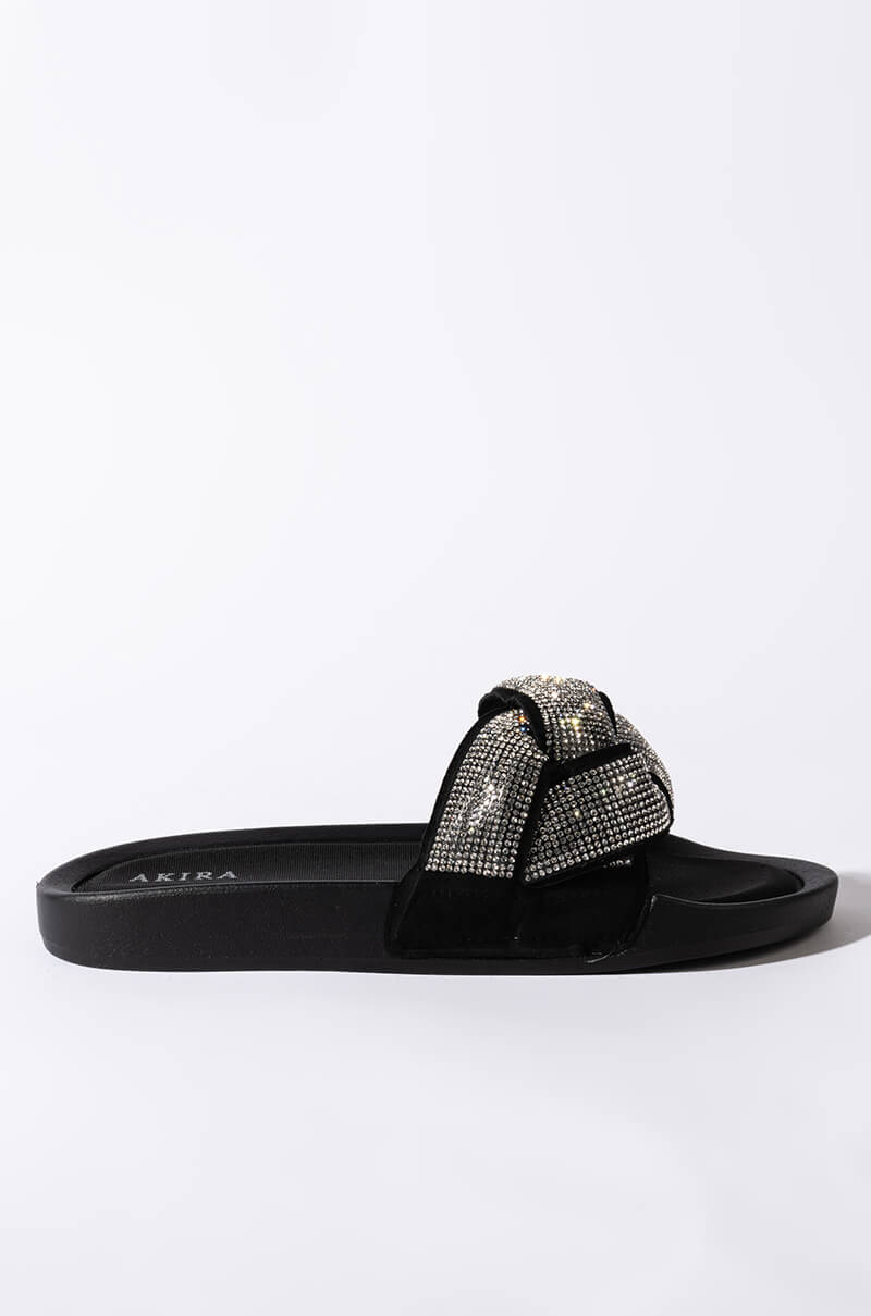 MAKE IT EASY FLAT SANDAL IN BLACK