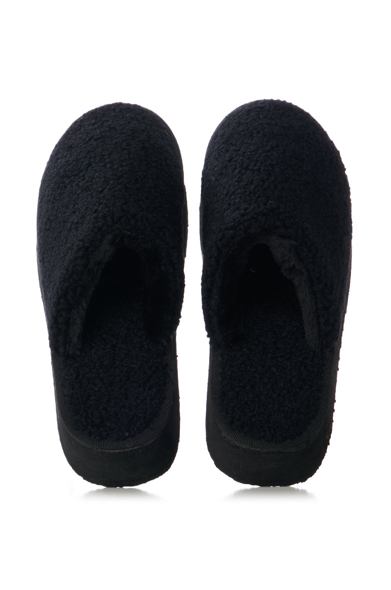 OFF THE CLOCK SHERPA BLACK SLIPPER