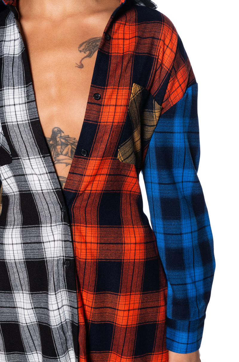 TEEN SPIRIT ULTRA LONG PLAID BUTTON DOWN