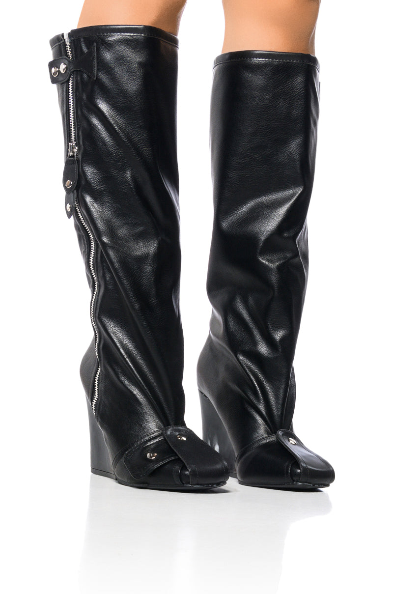 AZALEA WANG SENNA BLACK CHUNKY HEEL INDUSTRIAL LOOK BOOT