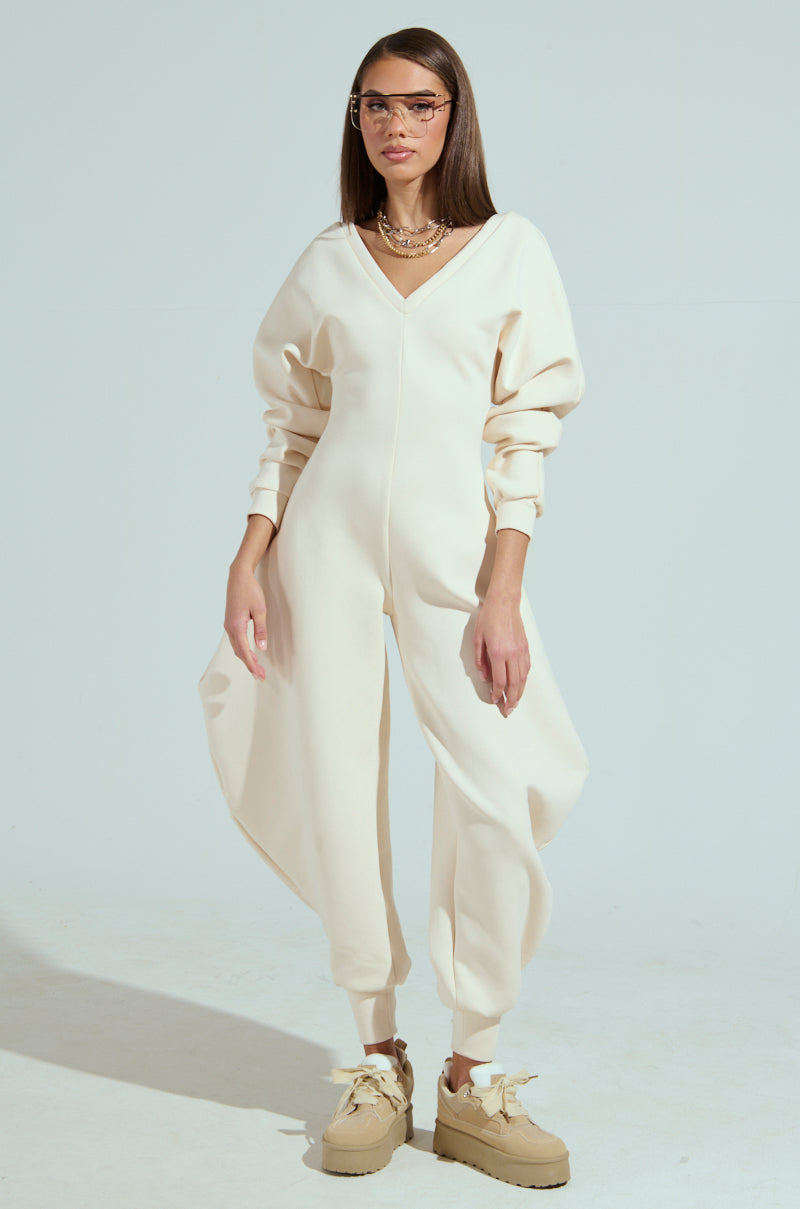 COMFY COZY SWEATSHIRT JUMPSUIT IN BONE