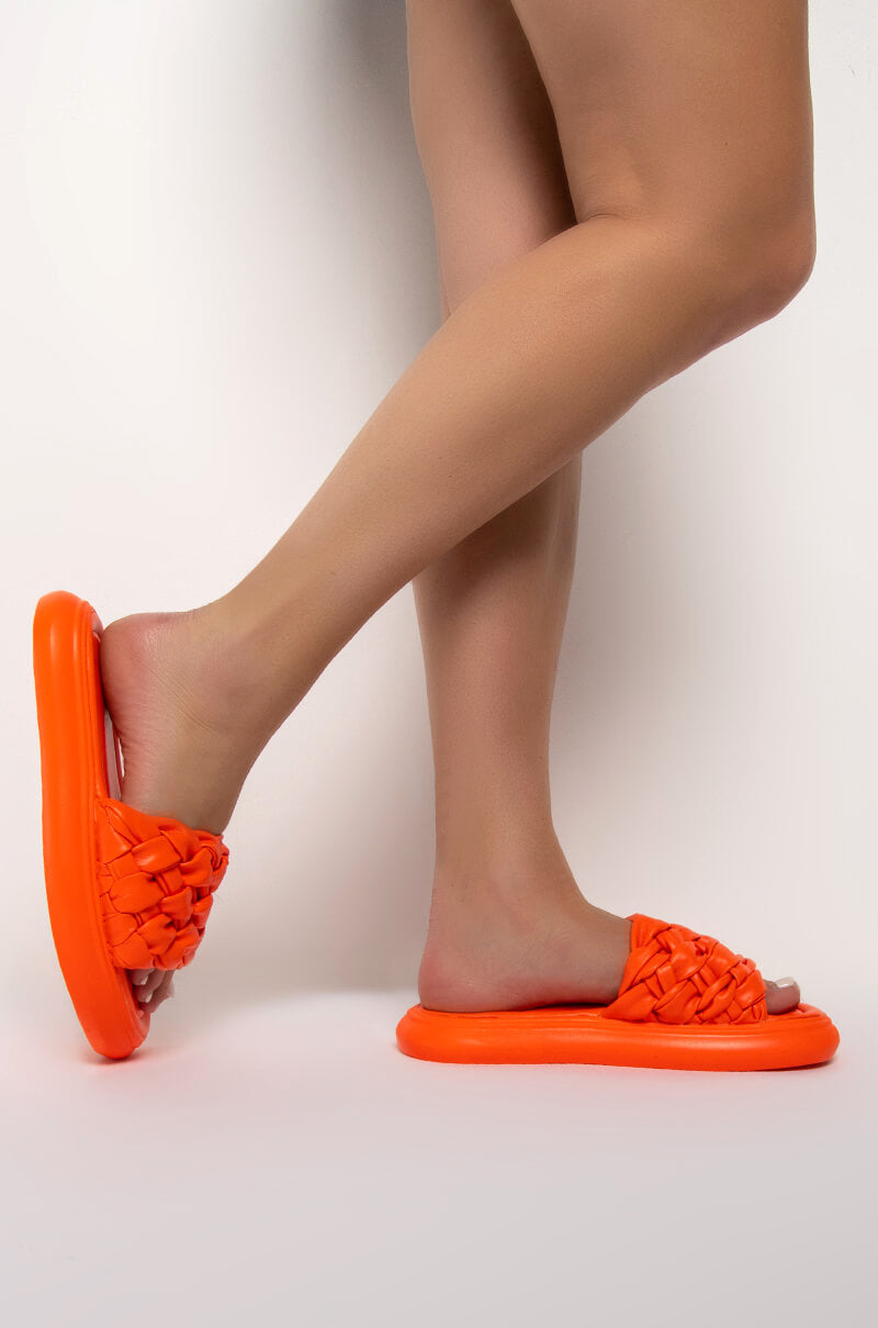 AZALEA WANG LETS LOSE IT ALL FLAT SANDAL IN ORANGE