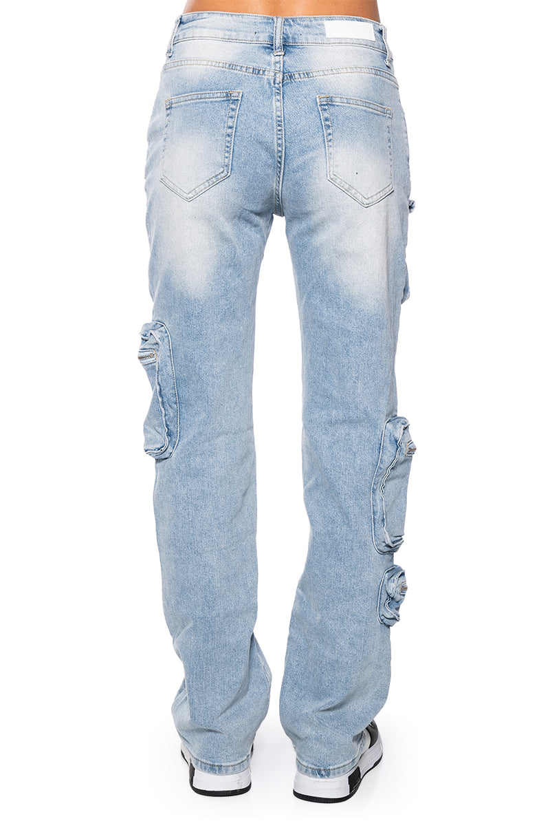 ALL OVER POCKET DETAIL RELAXED FIT JEANS