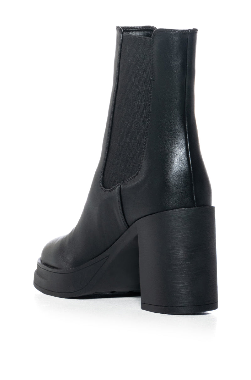 AZALEA WANG WAYNE BOOTIE IN BLACK