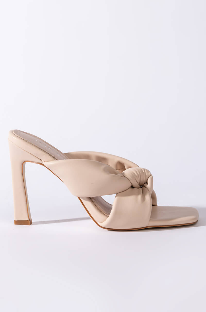 AZALEA WANG SWEET LIKE SUNDAY CHUNKY SANDAL IN BONE