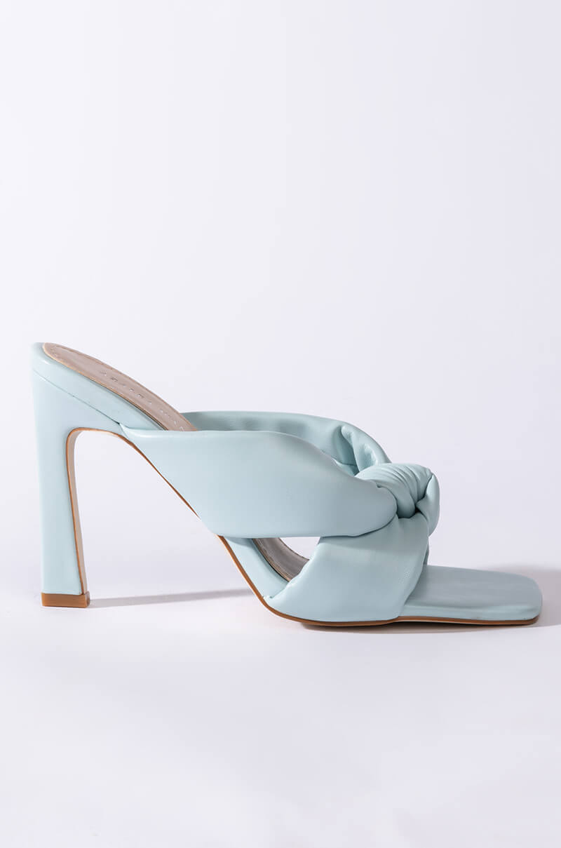AZALEA WANG SWEET LIKE SUNDAY CHUNKY SANDAL IN BLUE