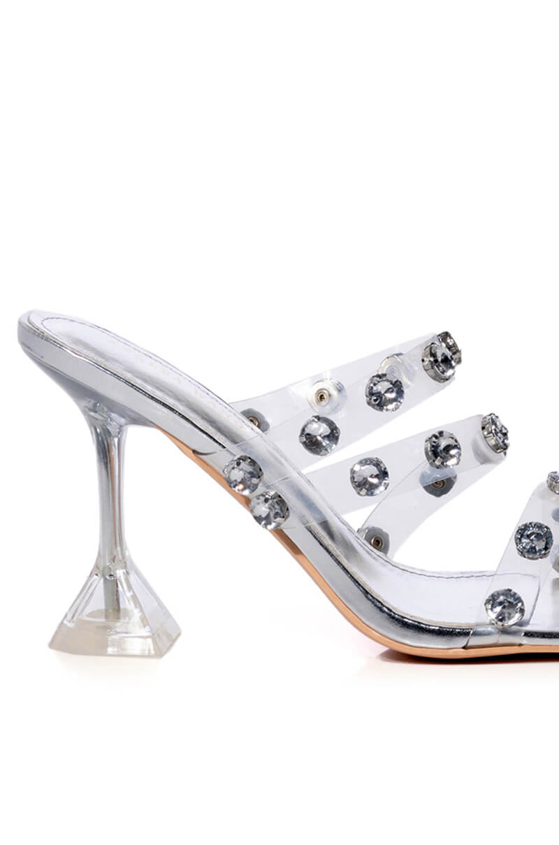 AZALEA WANG GUMDROP CHUNKY SANDAL IN SILVER