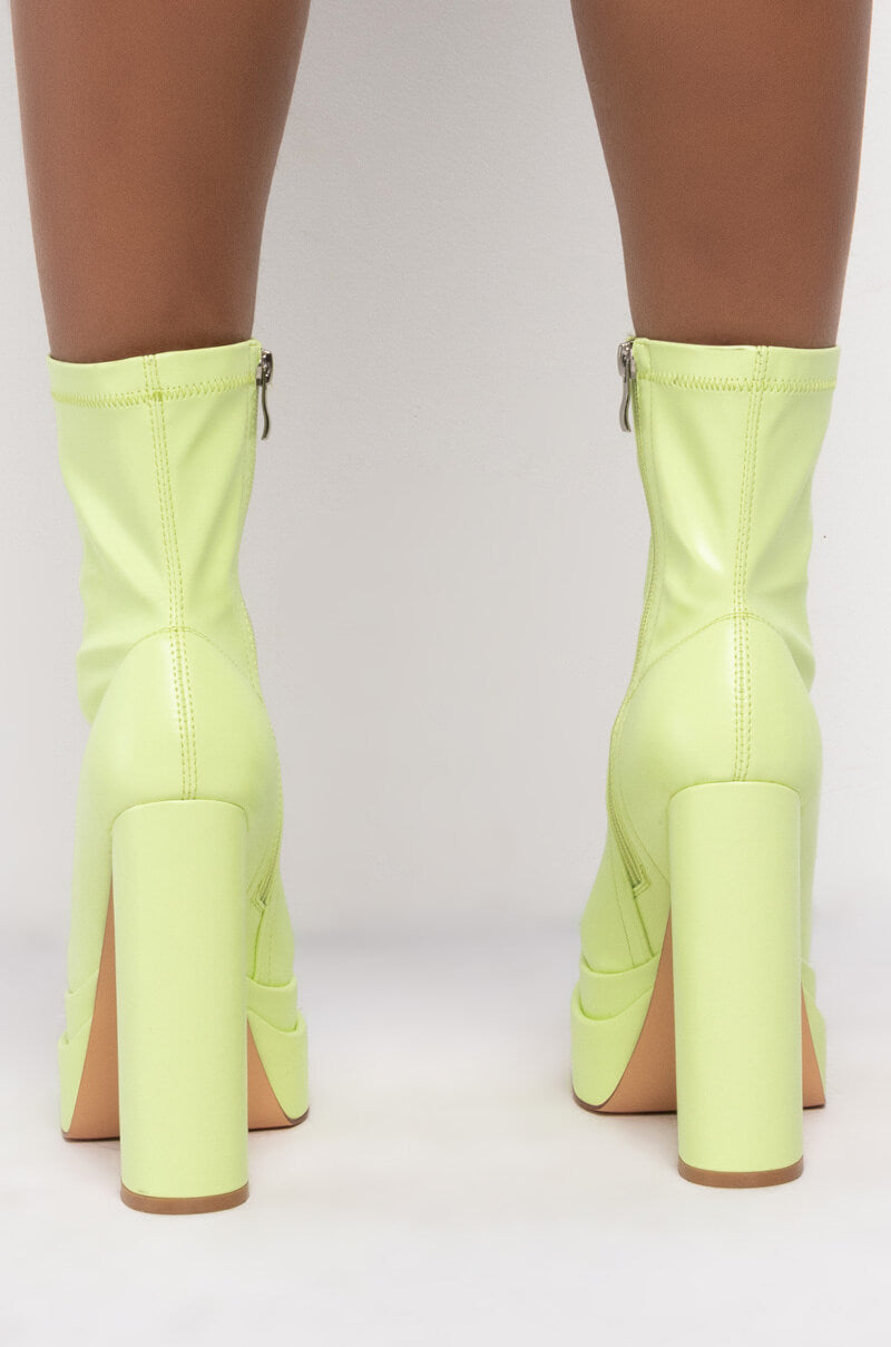 AZALEA WANG CAN'T TIE ME DOWN CHUNK BOOTIE IN LIME