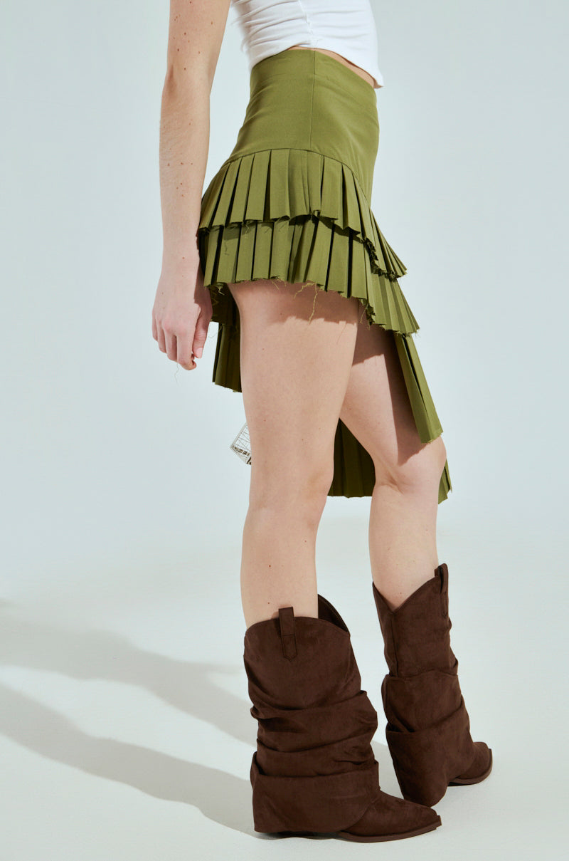 HUNTER PLEATED MINI SKIRT IN OLIVE