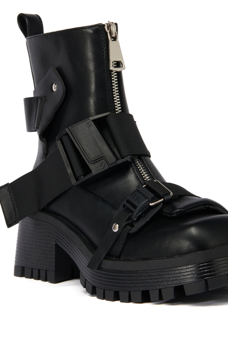 AZALEA WANG ODILIA BLACK BUCKLE DETAIL BOOTIE