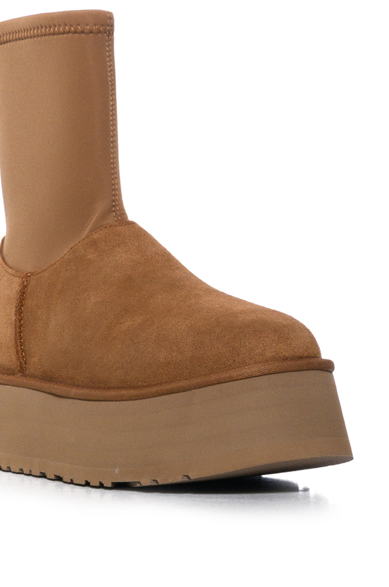 UGG W CLASSIC DIPPER CHESTNUT