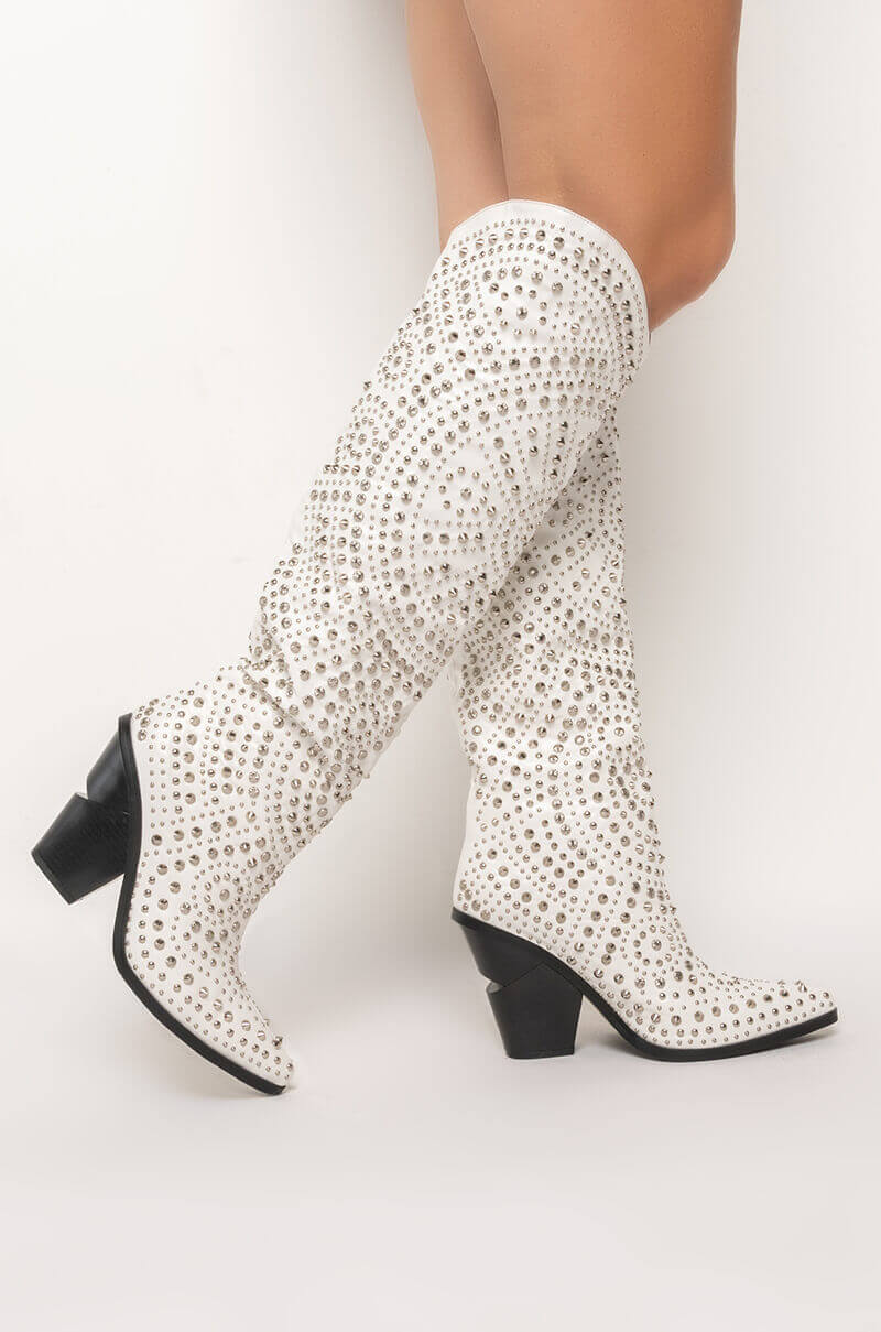 AZALEA WANG WAY OUT WEST CHUNKY BOOT IN WHITE