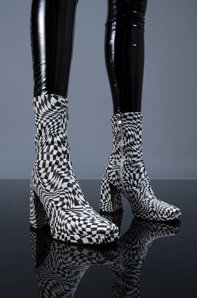 AZALEA WANG STARS TONIGHT CHUNKY BOOTIE IN BLACK WHITE