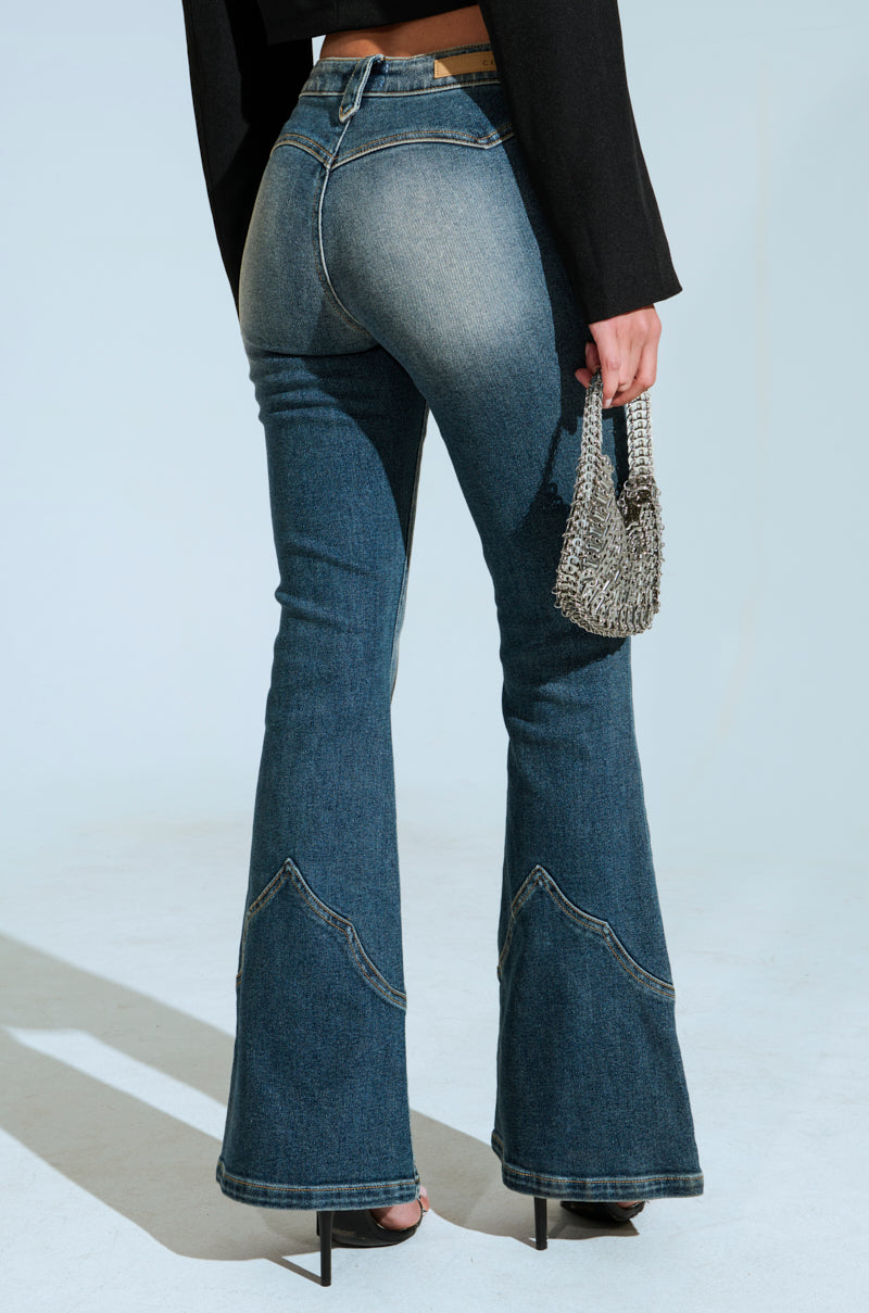 COWGIRL CLASSY BOOTCUT JEANS