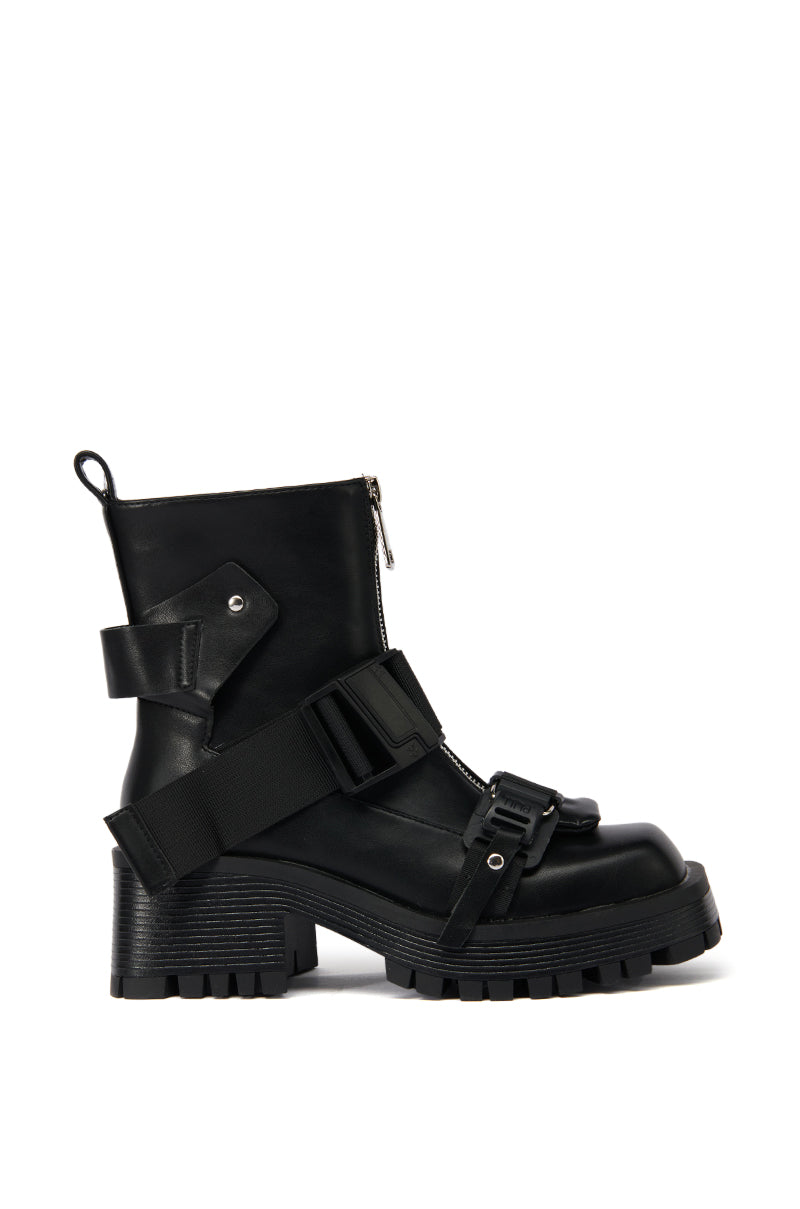 AZALEA WANG ODILIA BLACK BUCKLE DETAIL BOOTIE