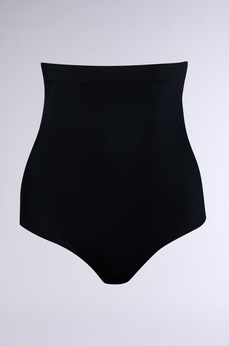 TITSY SHAPER THONG IN BLACK