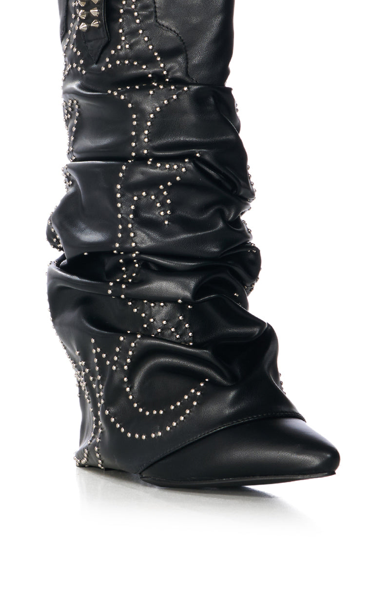 AZALEA WANG SINEAD BLACK RUCHED COWBOY BOOTIE