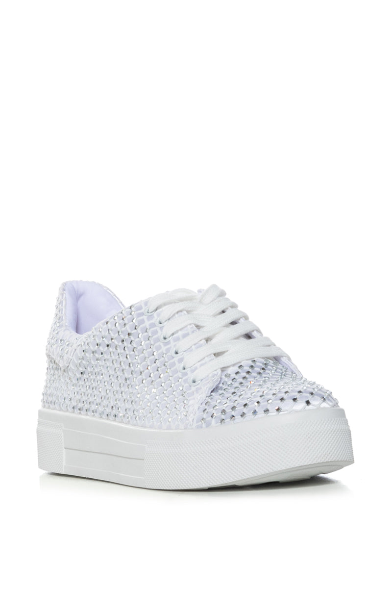 AZALEA WANG COPE 12 WHITE SPARKLE FLAT SLIP ON SNEAKER