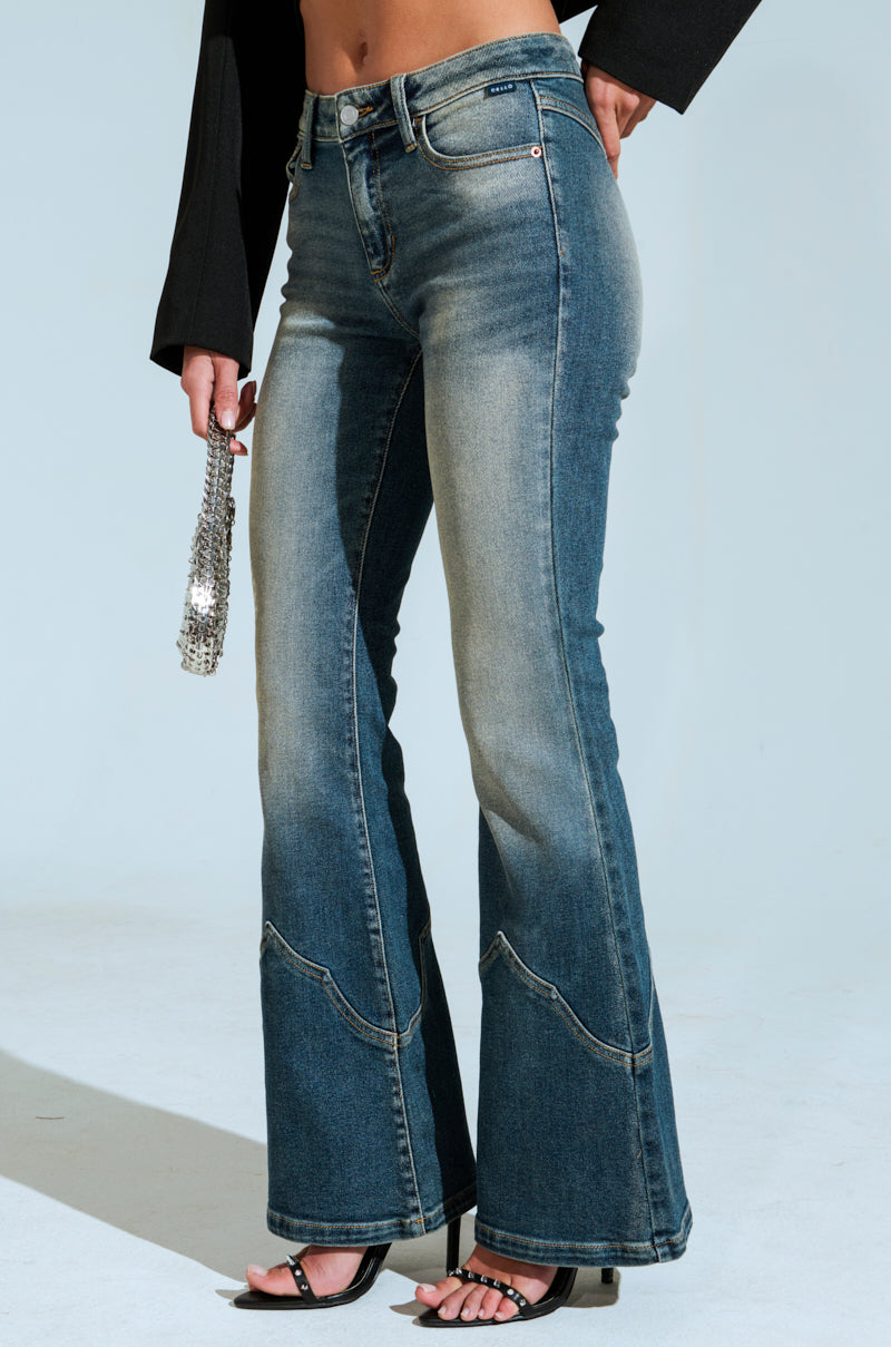 COWGIRL CLASSY BOOTCUT JEANS