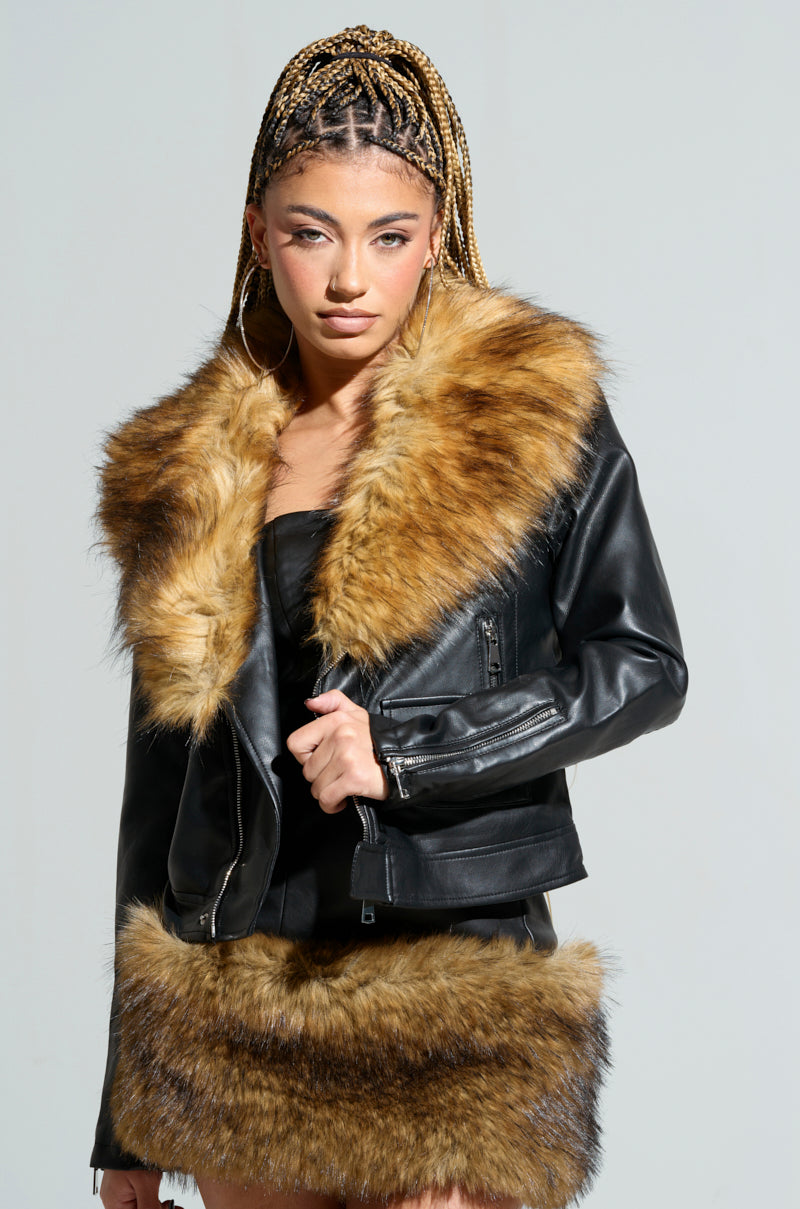 AUSSY FUR COLLAR MOTO