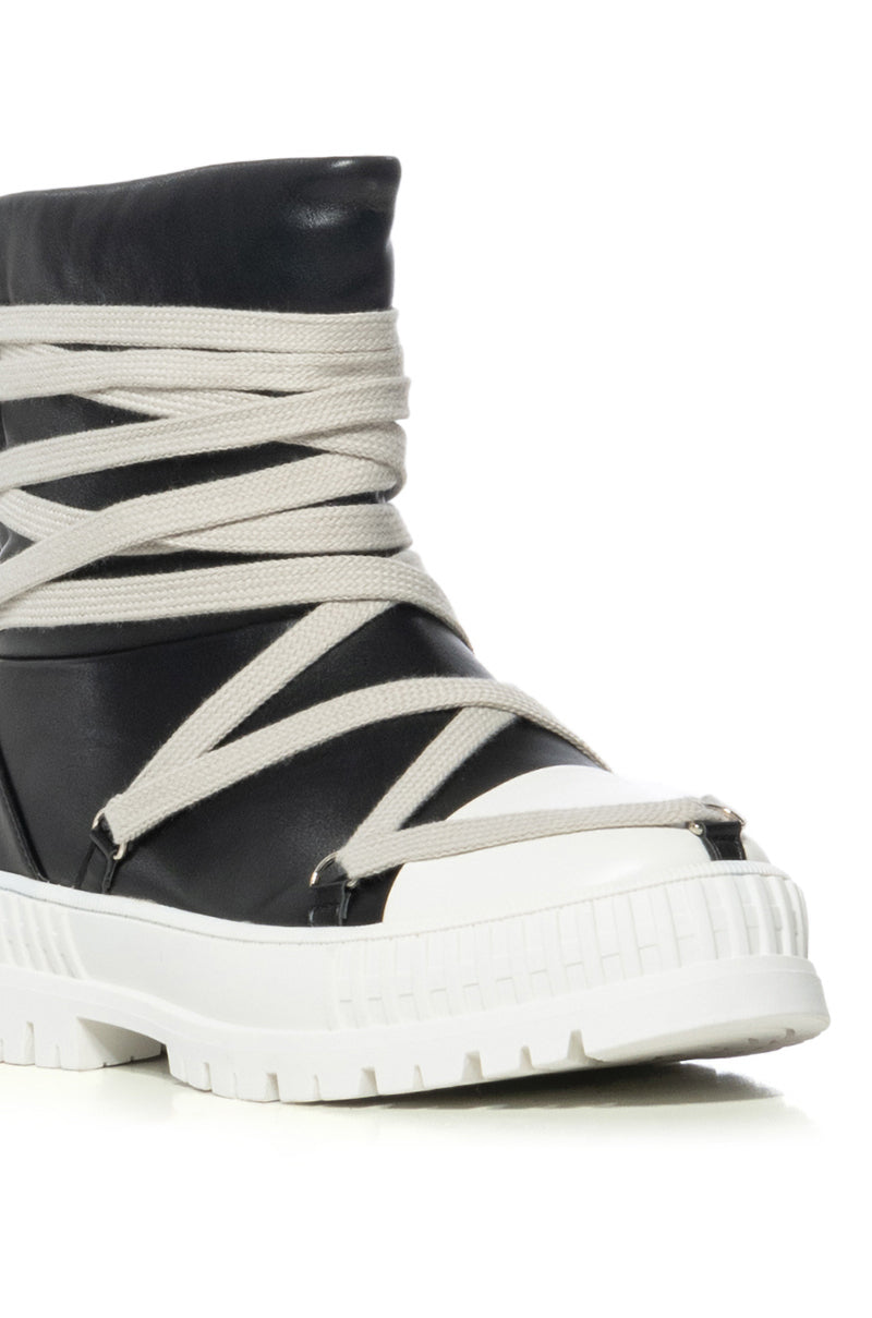 RICHIE LACE UP HIGH TOP SNEAKER IN BLACK