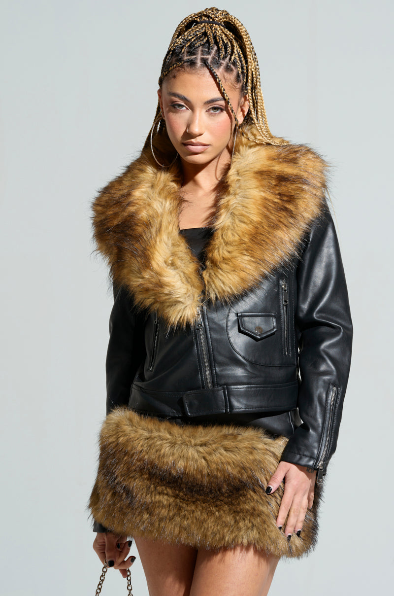 AUSSY FUR COLLAR MOTO