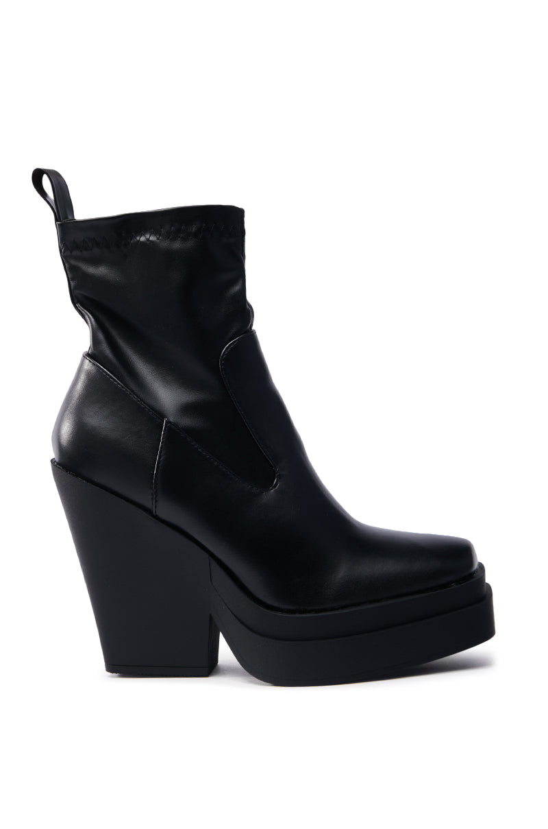 AKI BLACK STRETCH PU CHUNKY BOOTIE