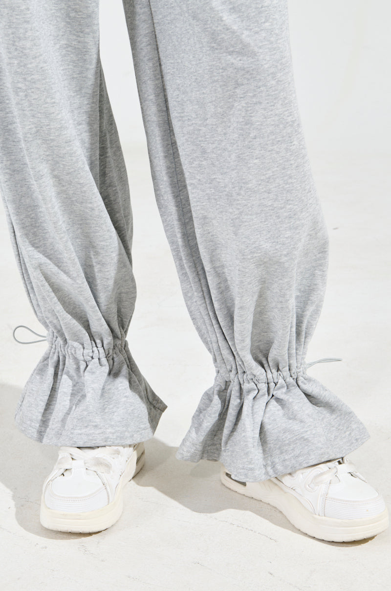 A CALM FLEX JOGGER PANT IN HEATHER GREY