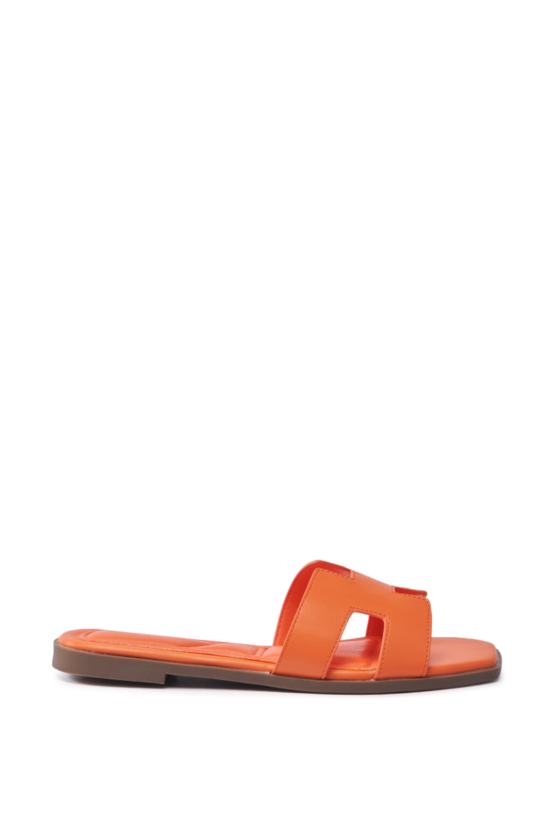 AKIRA HOWDY ORANGE SLIP ON SANDAL