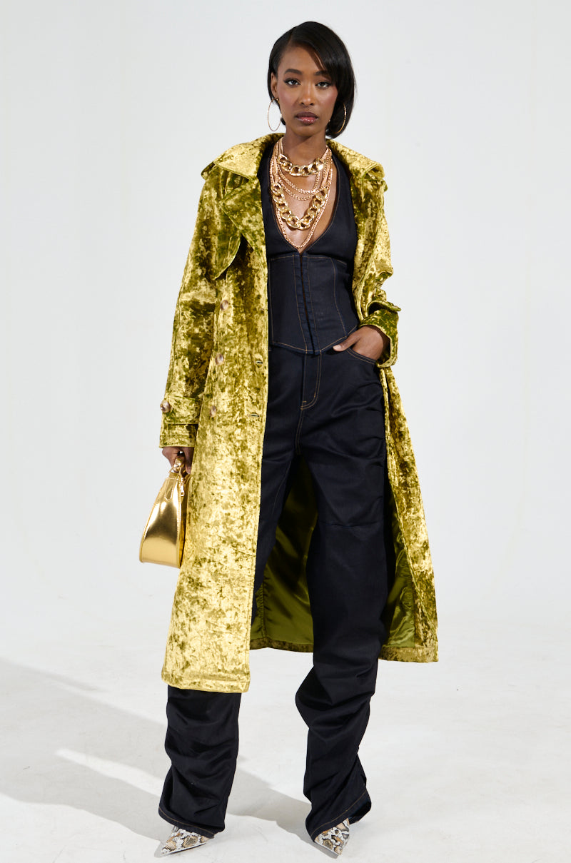 MAIN CHARACTER CRUSHED VELVET TRENCH