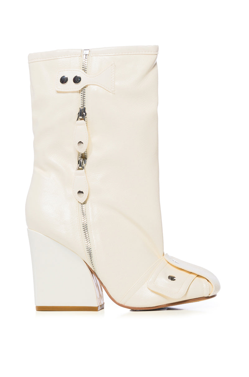 AZALEA WANG MAYU INDUSTRIAL LOOK BOOTIE IN CREAM