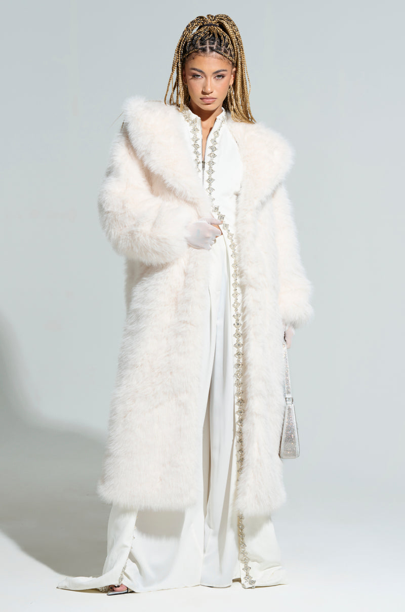 MANCHESTER HOODED FAUX FUR IN IVORY