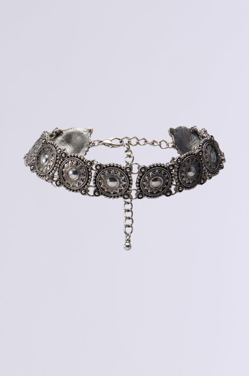 WESTERN CHIC CHOKER