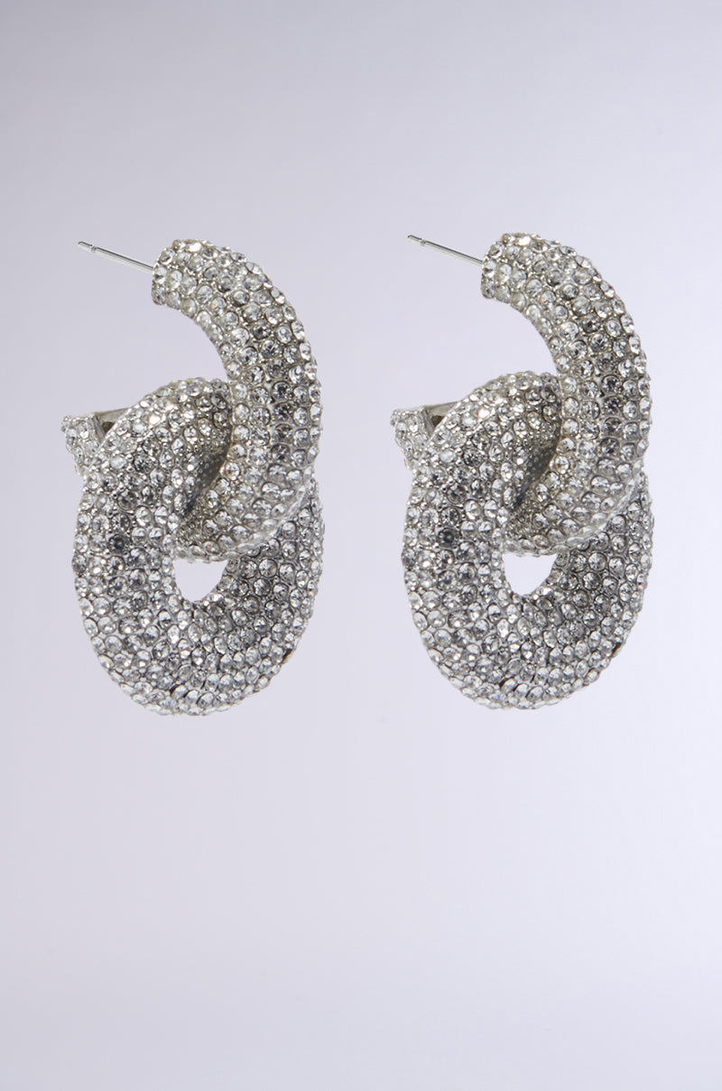 LUXURY EARRING