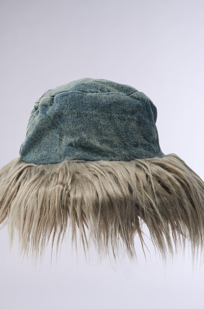 SADE FUR TRIM DENIM BUCKET HAT