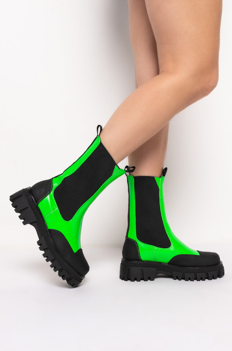 AZALEA WANG CRAZY LIKE ME FLATFORM BOOTIE IN GREEN