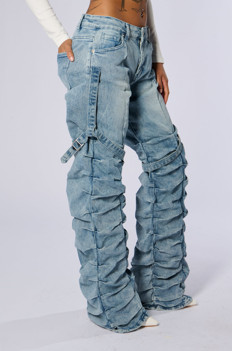 GOING CRAZY DENIM PANT WITH BUCKLE