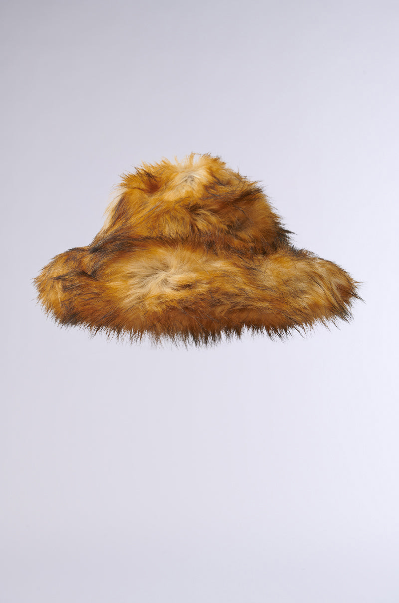 GRACELLE OVERSIZED FAUX FUR BUCKET HAT IN BROWN