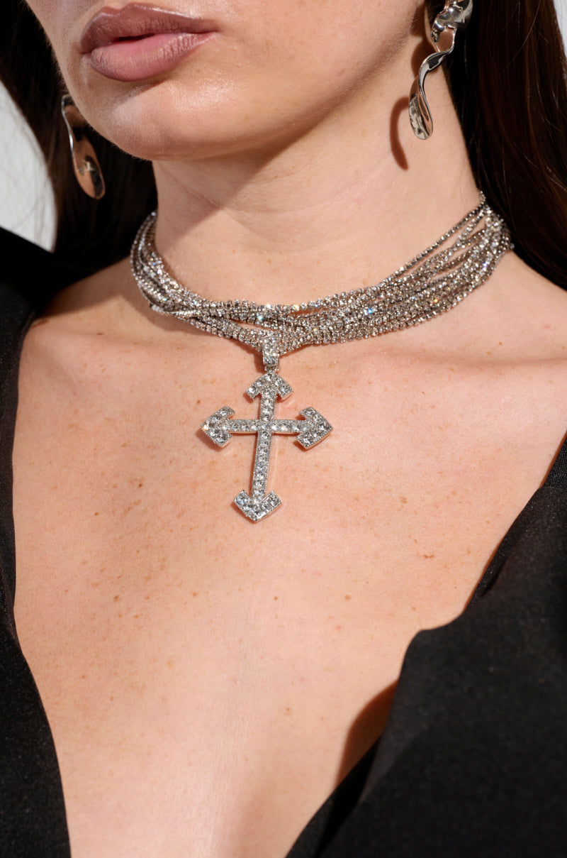 CROSS MY HEART CHOKER