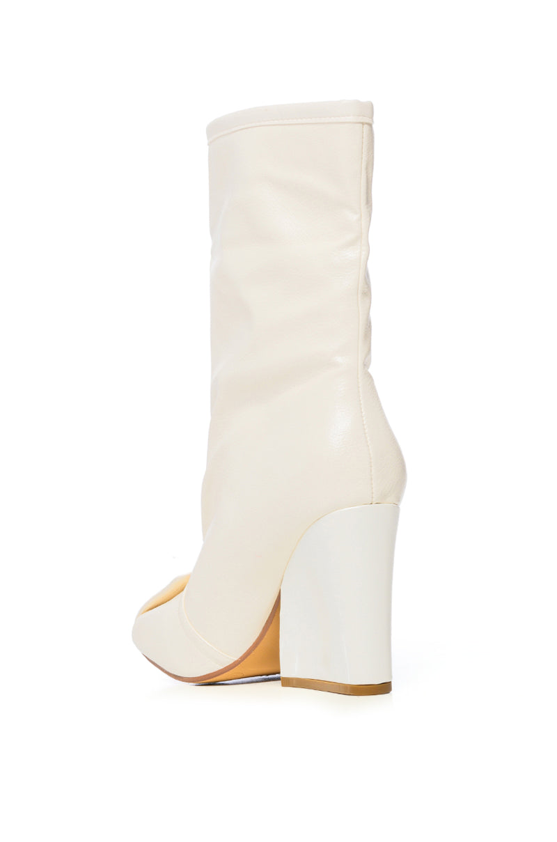 AZALEA WANG MAYU INDUSTRIAL LOOK BOOTIE IN CREAM