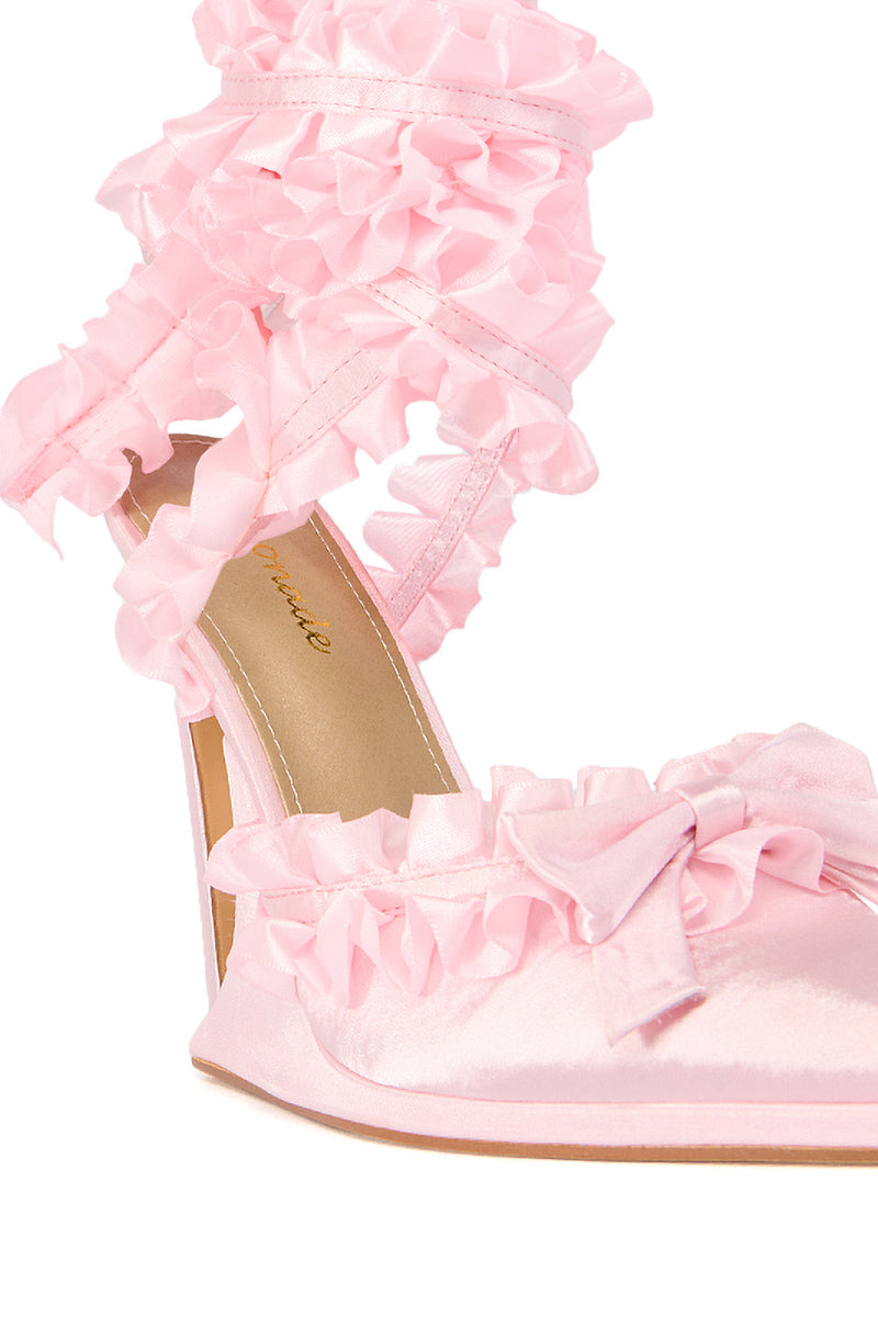 DAMIAN PINK RUFFLE DETAIL PUMP