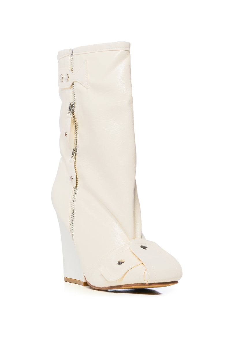 AZALEA WANG MAYU INDUSTRIAL LOOK BOOTIE IN CREAM